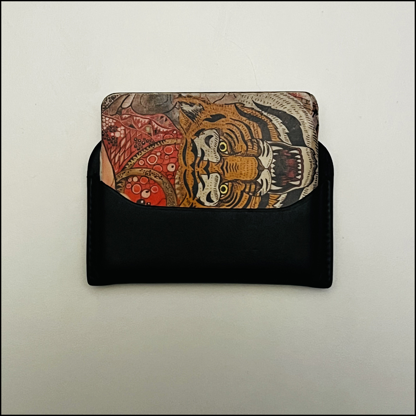 Wallet with front card pulled out, this is how the circuit is intended to close